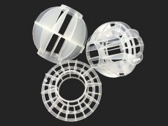 多面空心球是怎样被装进过滤罐及脱硫塔中的